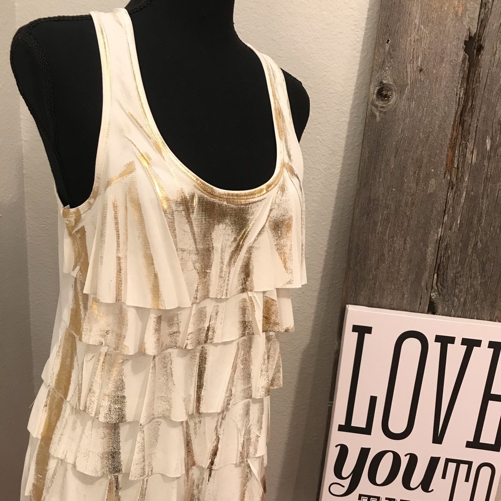 Twenty One Cream and Gold Ruffle Tank Sz large
